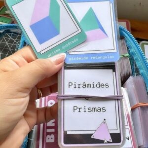 Jogo da memória pirâmides e prismas -16 peças e 16 capas